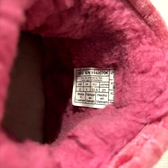 UGG Women's Classic Mini II Pink 3 Raspberry Wool Velvet Boots 1142070K Size 2 - Picture 8 of 9